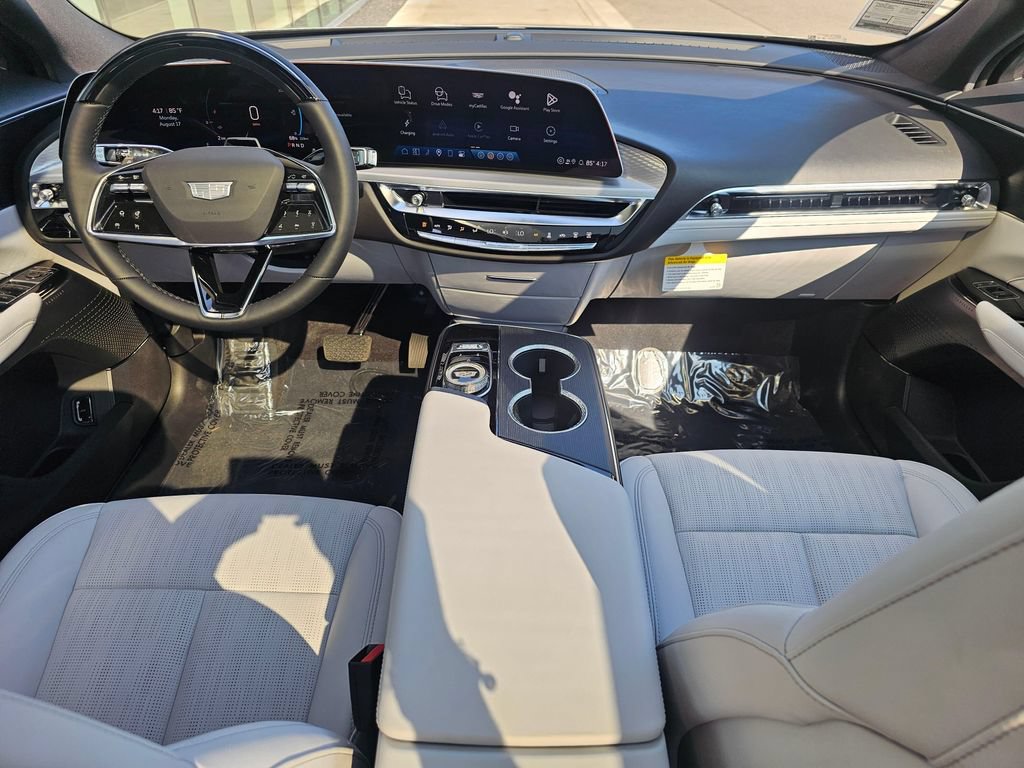 New 2026 Cadillac Lyriq Sport AWD/4WD image 17