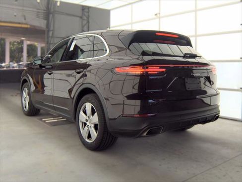 Used 2019 Porsche Cayenne AWD/4WD image 8
