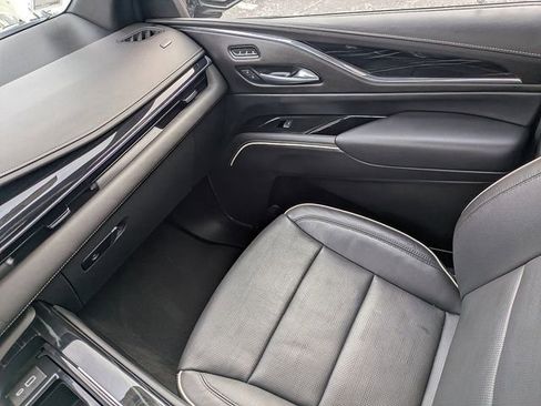 Certified 2024 Cadillac Escalade Sport AWD/4WD image 17