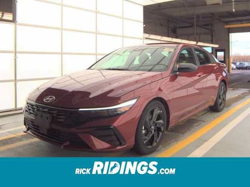 Used 2026 Hyundai Elantra SEL Sport Premium FWD image 1