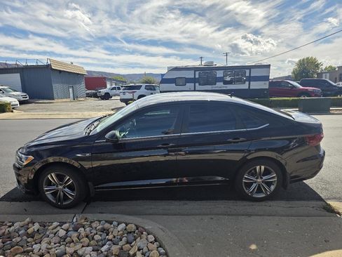 Used 2019 Volkswagen Jetta R-Line image 5