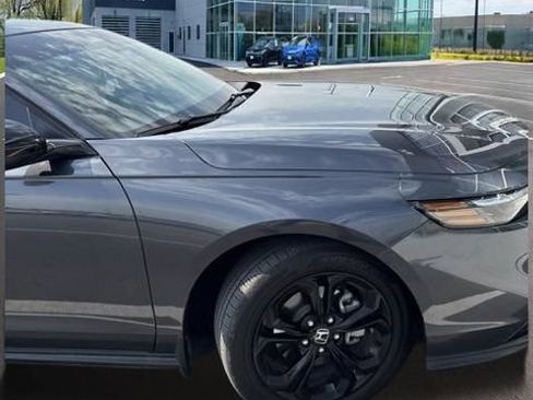 Used 2025 Honda Accord SE image 24