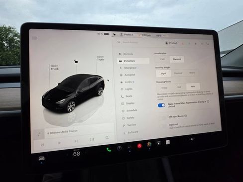 Used 2023 Tesla Model Y Long Range AWD/4WD image 44