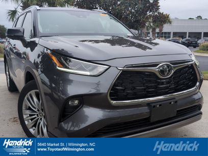 Used 2024 Toyota Highlander Platinum
