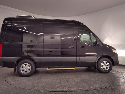 New 2026 Mercedes-Benz Sprinter 2500 image 7