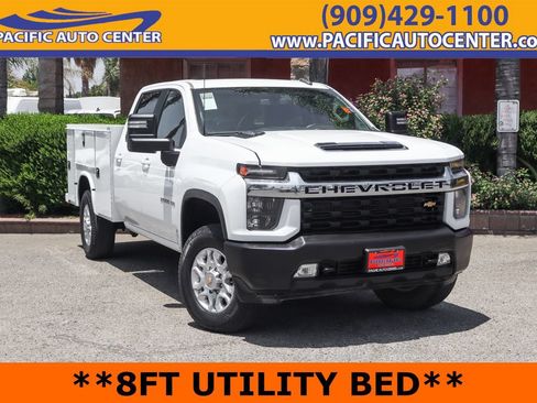 Used 2022 Chevrolet Silverado 2500 LT w/ Convenience Package AWD/4WD image 1