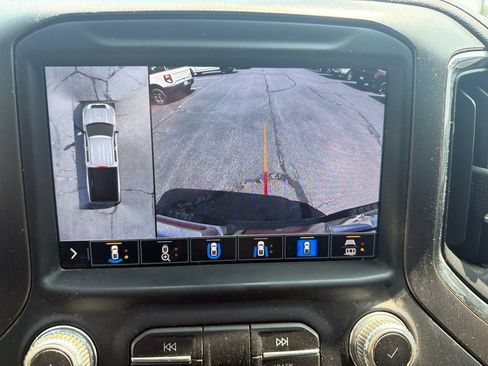 Used 2022 GMC Sierra 3500 AT4 w/ AT4 Preferred Package AWD/4WD image 14