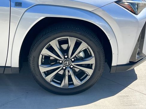 Used 2024 Lexus UX 250h F Sport FWD image 15