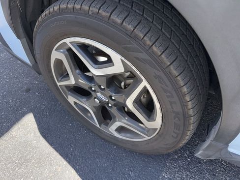 Used 2019 Subaru Crosstrek 2.0i Limited w/ Moonroof Package AWD/4WD image 8