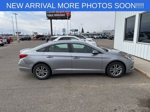 Used 2015 Hyundai Sonata SE FWD image 8