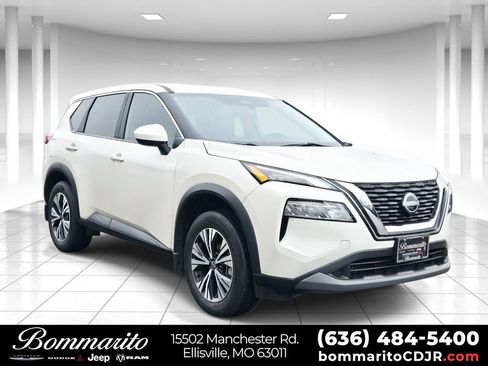 Used 2023 Nissan Rogue SV image 1
