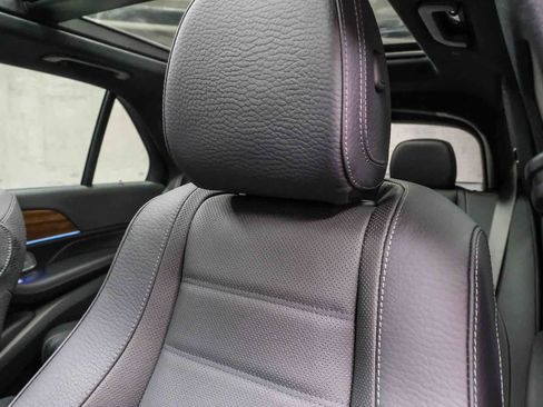 Certified 2025 Mercedes-Benz GLE 580 4MATIC image 19