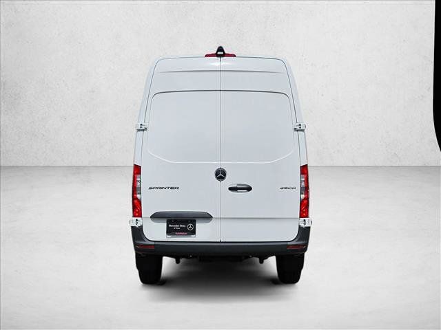 Used 2025 Mercedes-Benz Sprinter 2500 image 7