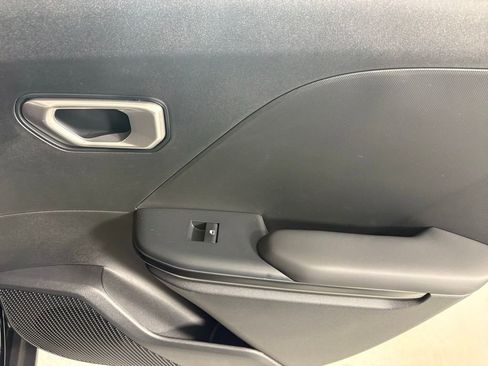 New 2026 Kia K4 LXS image 15