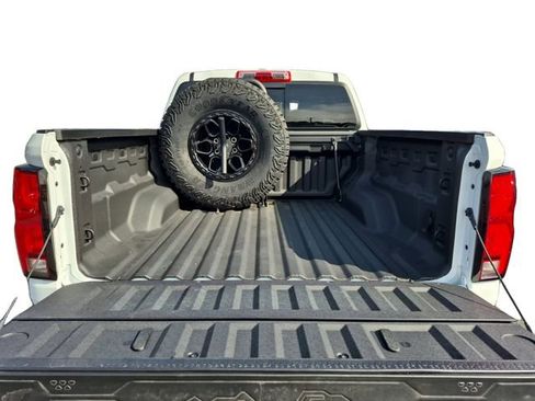 Used 2025 Chevrolet Colorado ZR2 w/ ZR2 Bison Edition image 19