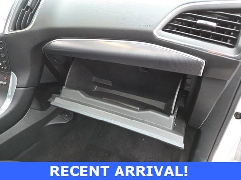 Used 2019 Ford Edge Titanium w/ Canadian Touring Package image 54