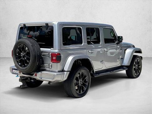 Used 2021 Jeep Wrangler Unlimited Sahara AWD/4WD image 2