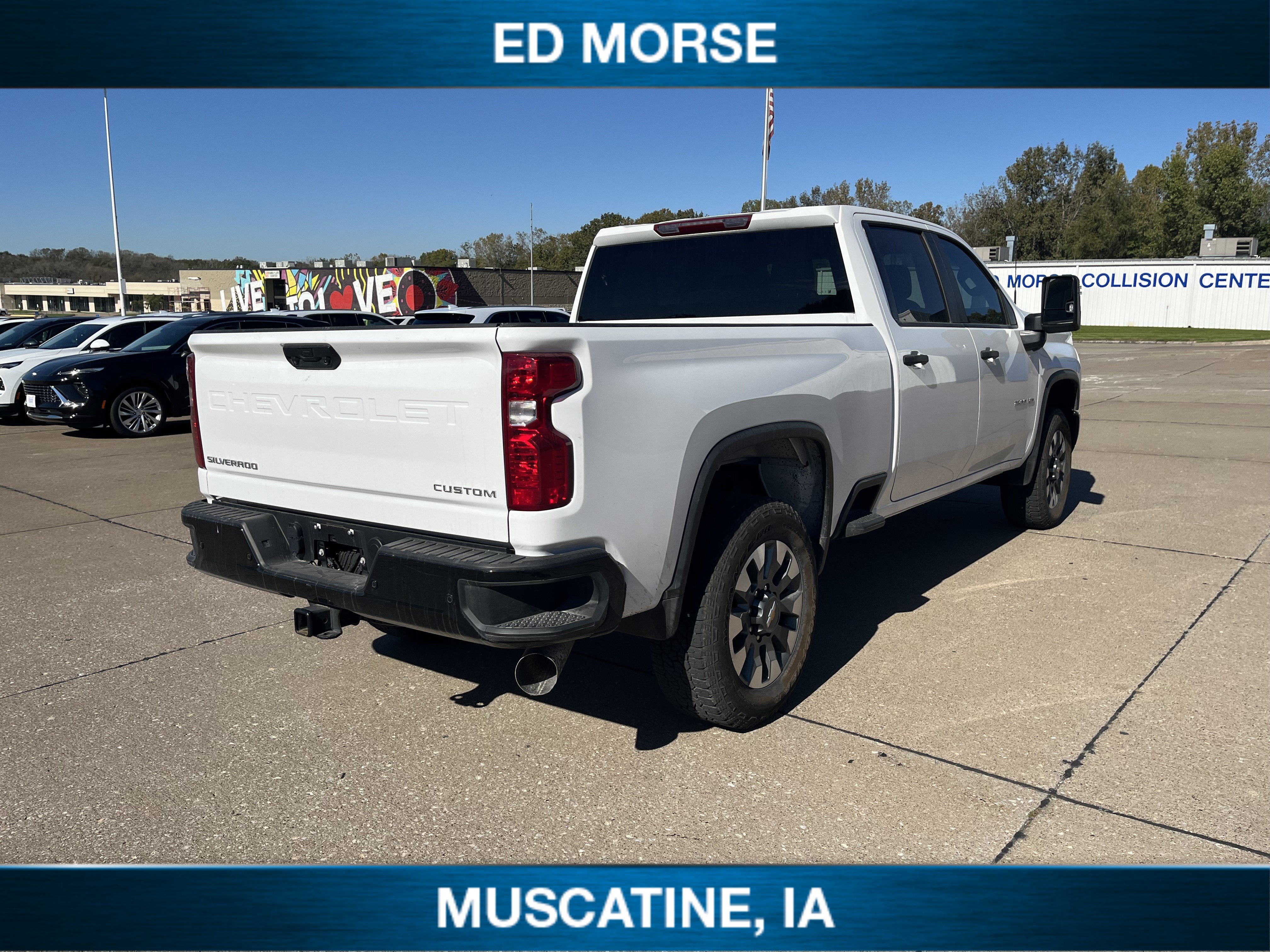 Used 2025 Chevrolet Silverado 2500 Custom w/ Custom Value Package AWD/4WD image 5