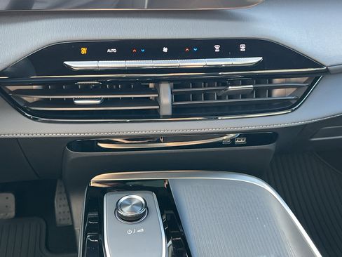 New 2026 Buick Enclave Sport Touring image 32