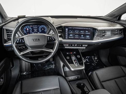 Used 2023 Audi Q4 e-tron Prestige AWD/4WD image 17