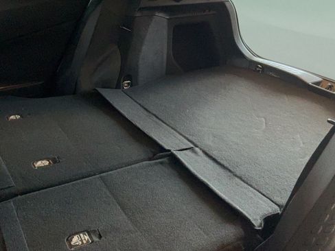 Used 2018 Toyota C-HR XLE FWD image 34