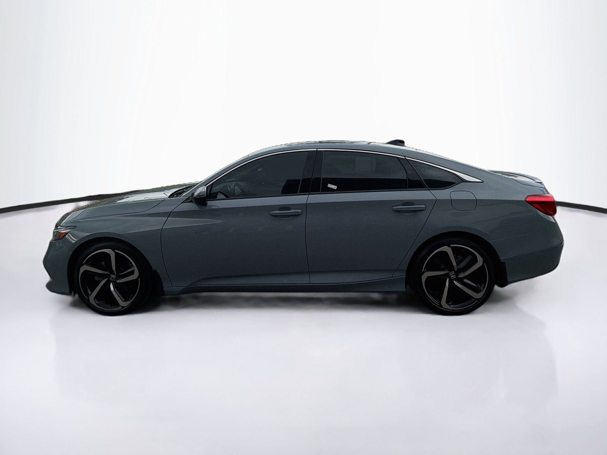 Used 2021 Honda Accord Sport image 4