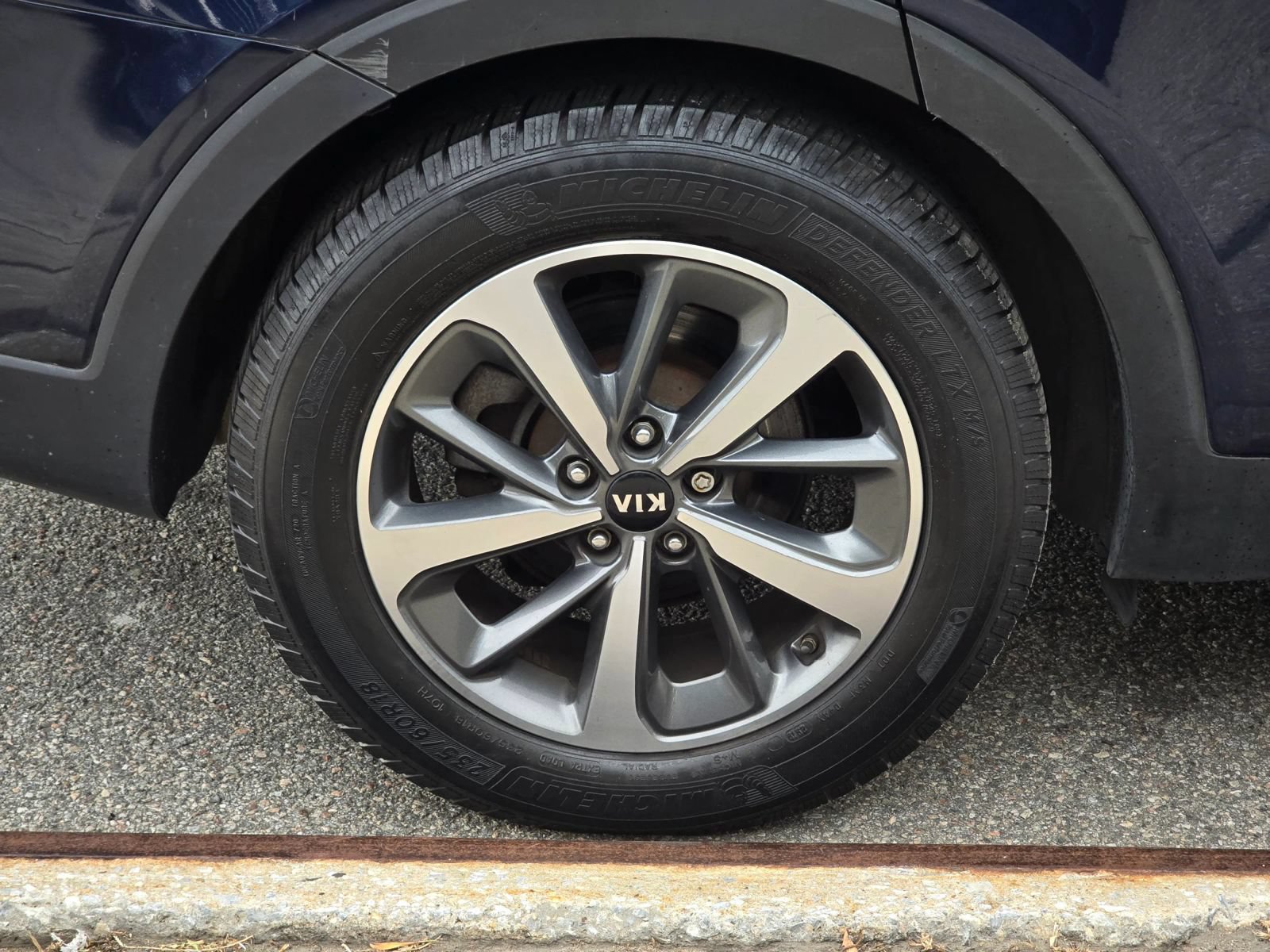 Used 2019 Kia Sorento EX AWD/4WD image 12