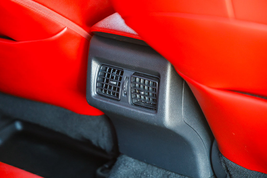 Used 2022 Toyota Camry XSE FWD image 28