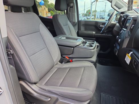 Used 2024 Chevrolet Silverado 1500 Custom RWD image 22