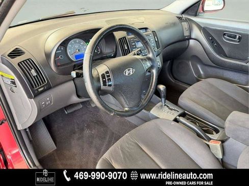 Used 2009 Hyundai Elantra SE FWD image 14
