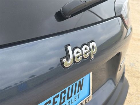 Used 2020 Jeep Cherokee Latitude image 30