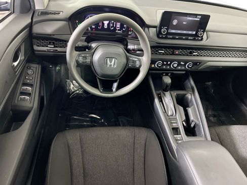 Used 2023 Honda Accord EX image 21