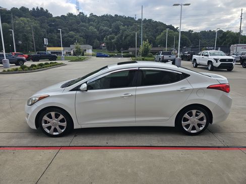 Used 2013 Hyundai Elantra Limited image 8