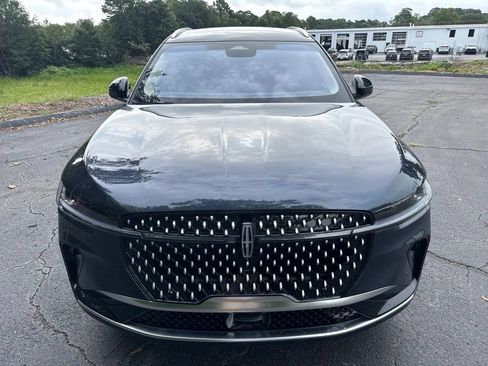 Used 2024 Lincoln Nautilus Reserve AWD/4WD image 12