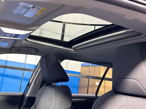 Used 2025 Toyota RAV4 XLE image 27