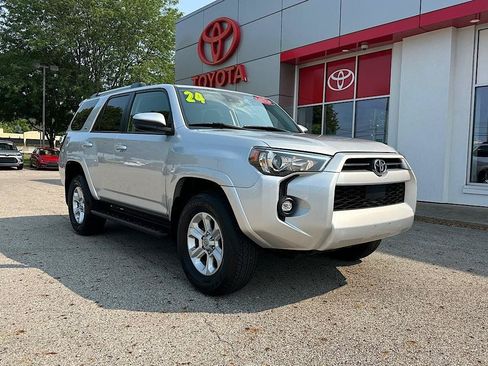 Certified 2024 Toyota 4Runner SR5 AWD/4WD image 7