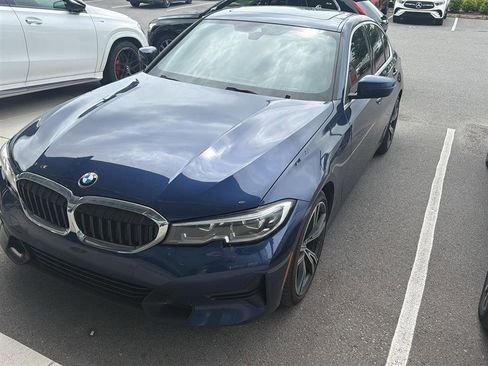 Used 2020 BMW 330i Sedan w/ Premium Package RWD image 1