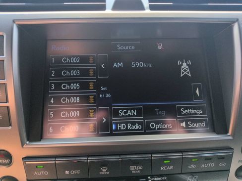 Used 2021 Lexus GX 460 Premium w/ Accessory Package AWD/4WD image 19