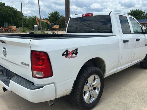 Used 2018 RAM 1500 Express w/ Express Value Package AWD/4WD image 5