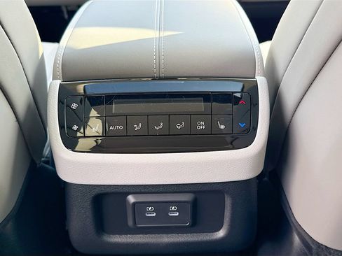 Certified 2026 INFINITI QX60 Luxe w/ Cargo Package FWD image 27