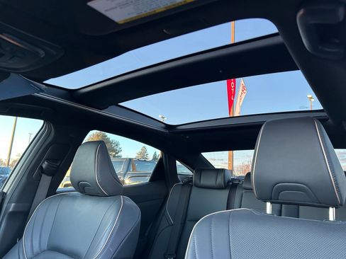 Used 2023 Toyota Crown Platinum image 29