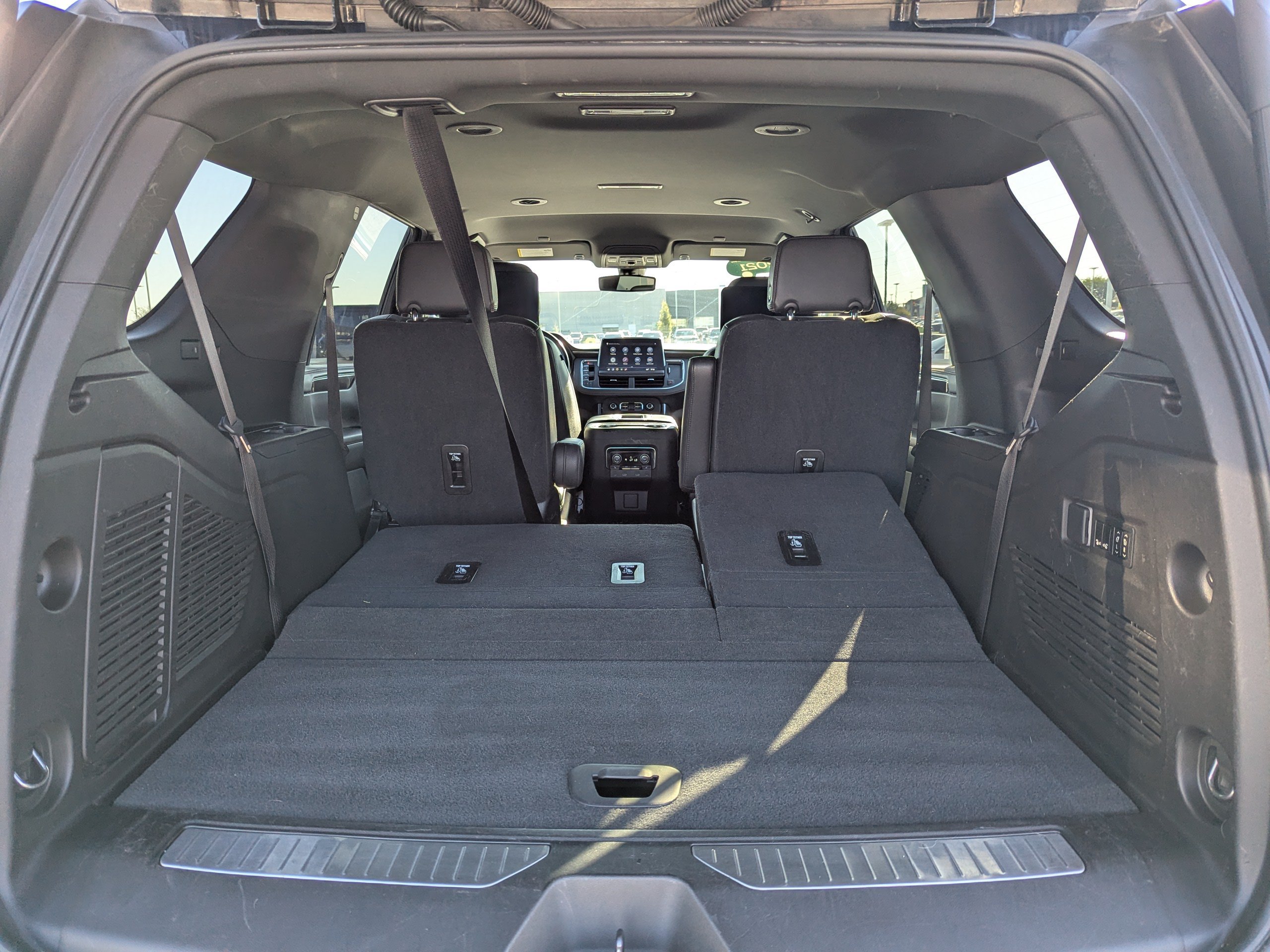 Certified 2021 Chevrolet Tahoe RST w/ Luxury Package AWD/4WD image 40