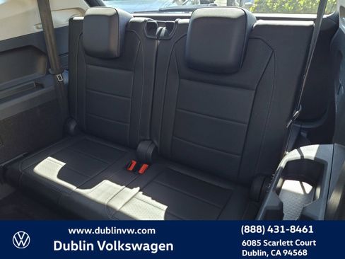 Used 2019 Volkswagen Tiguan SEL w/ 3rd Row Seat Package image 12