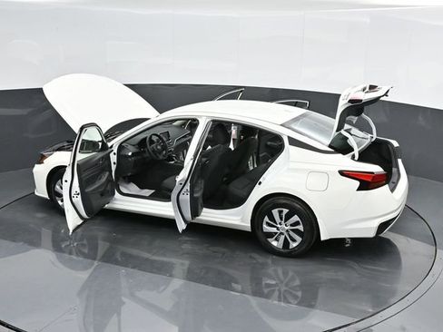 Used 2025 Nissan Altima 2.5 S image 49