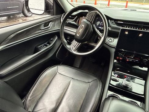 Used 2022 Jeep Grand Cherokee L Limited image 21