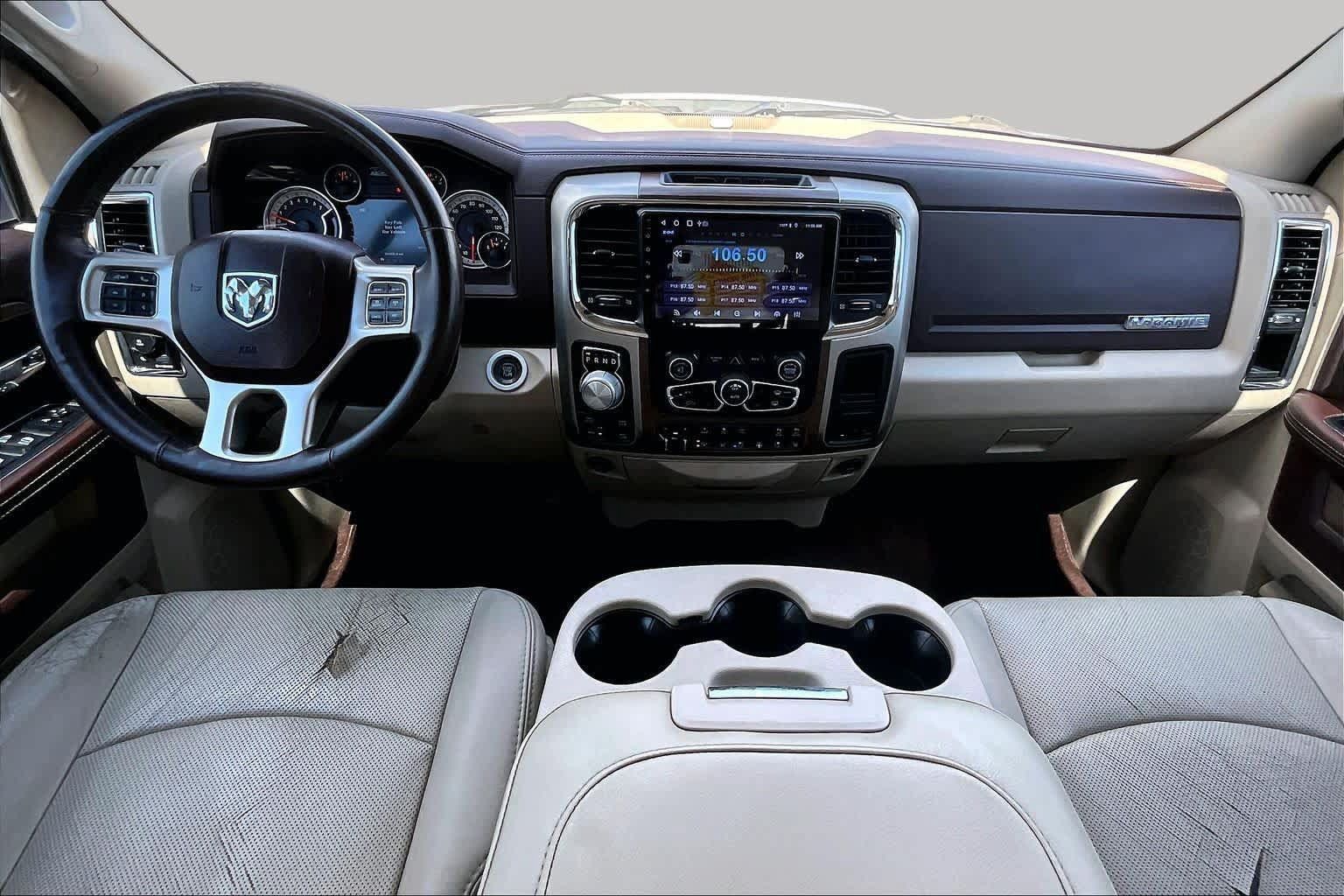 Used 2014 RAM 1500 Laramie w/ Convenience Group AWD/4WD image 16