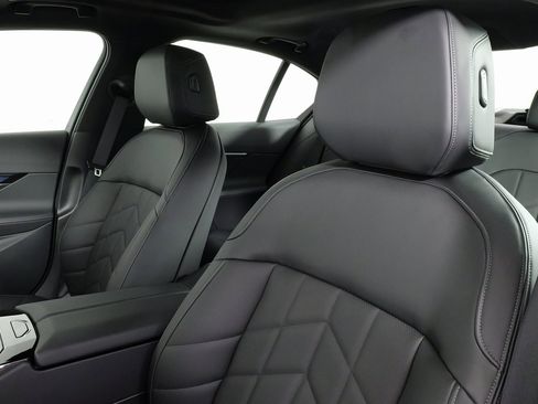 Used 2025 BMW i5 M60 image 53