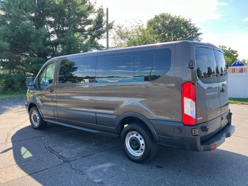 Used 2016 Ford Transit 350 XL RWD image 4