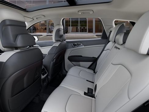 New 2026 Kia Sportage EX FWD image 18