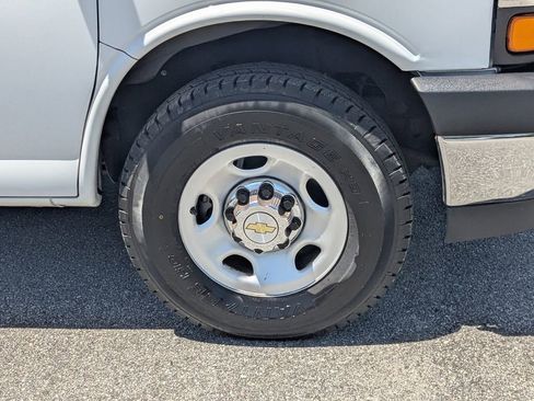 Certified 2024 Chevrolet Express 3500 LT w/ LT Preferred Equipment Group image 10